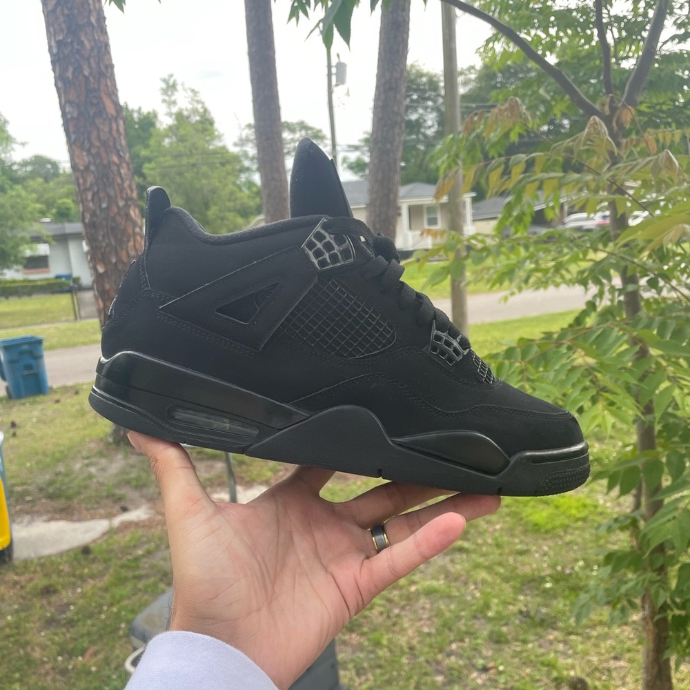 Air Jordan 4 Black Cat